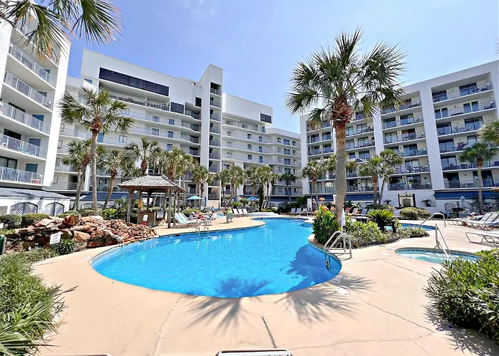 Surf & Racquet Club